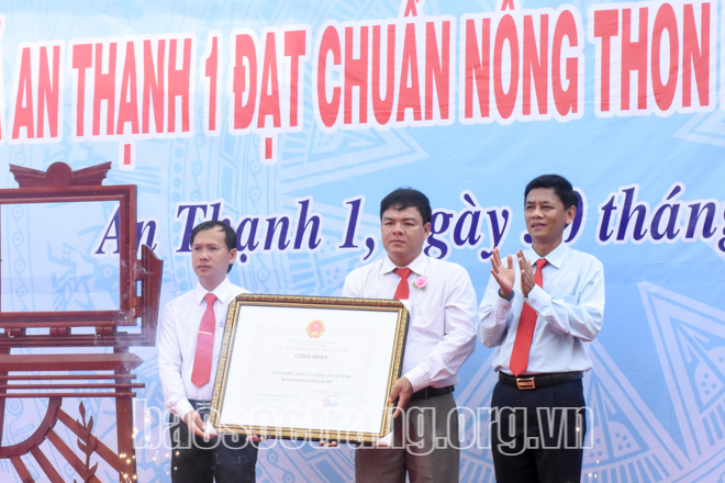 Lễ Công nhận xã đạt chuẩn nông thôn mới nâng cao